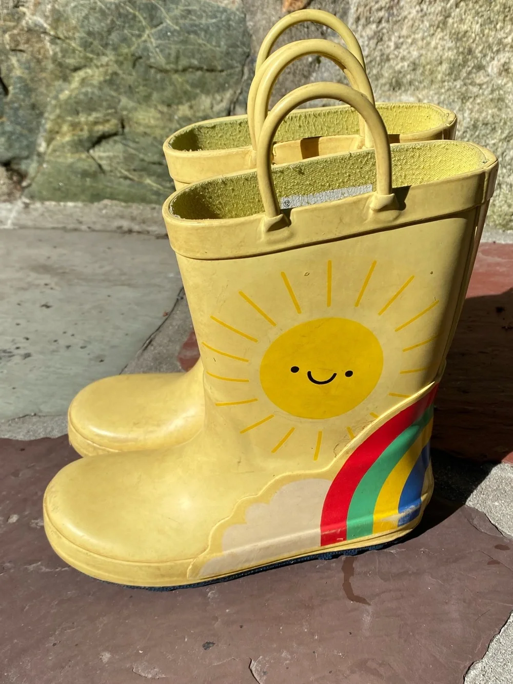 Cat and Jack Kids Yellow Rainbow Rain Boots sz 12